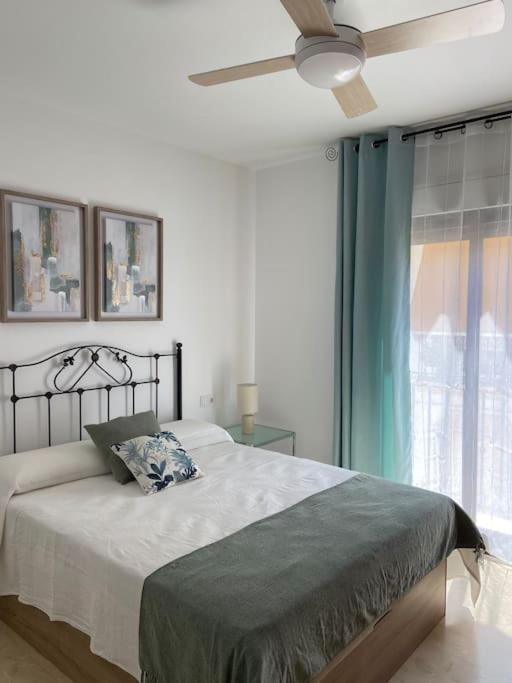 Beach And City Apartment A 50M De La Playa Fuengirola Kültér fotó