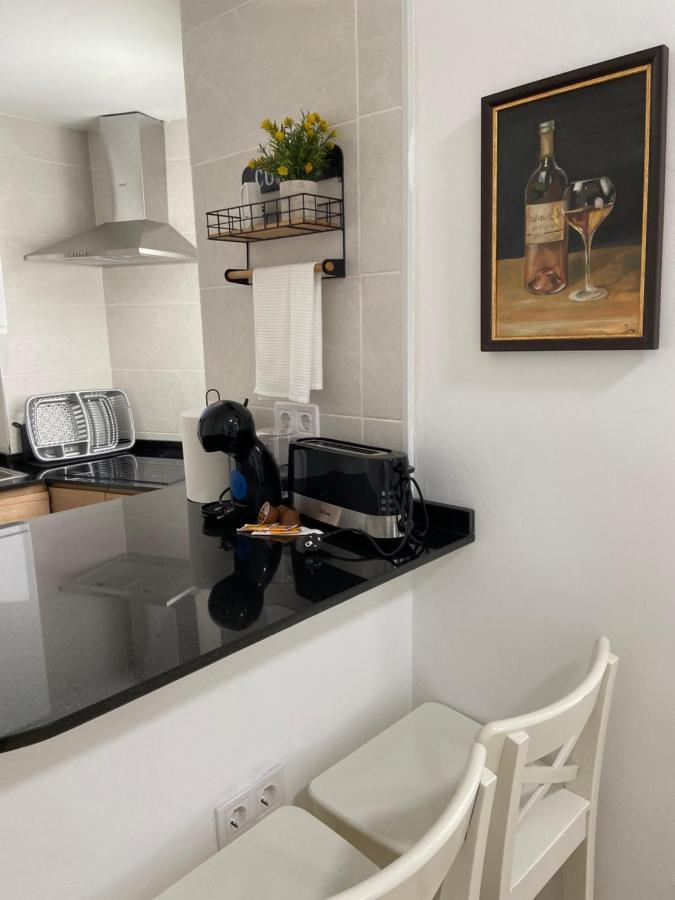 Beach And City Apartment A 50M De La Playa Fuengirola Kültér fotó